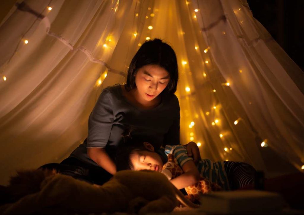 סוף טוב, הכל טוב: למה כדאי להקריא סיפורים לילדים לפני השינה?